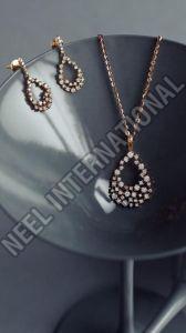 Designer Diamond Pendant Earring Set