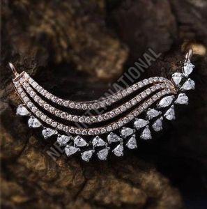 Traditional Rose Gold Diamond Pendant