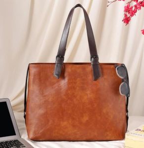 Women&Rsquo;S Premium Vintage Leather Laptop Tote Bag