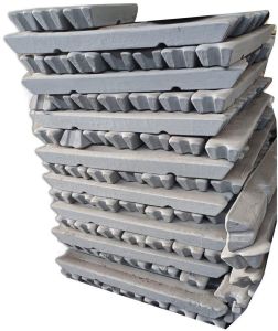 97.5% Aluminium Ingots