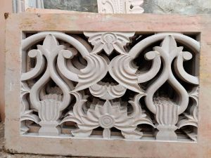Decorative Pink Sandstone Jali, Thickness 40 Mm
