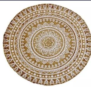 Round Handwoven Jute Rug