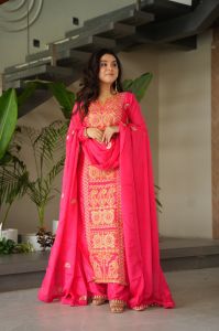 Thread Embroidered Pant Suit Set