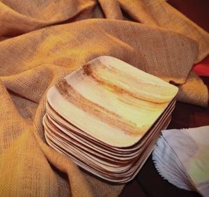 Birchwood Square Plate