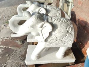 Velvet White Marble Elephant Statues