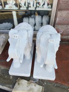 Velvet White Marble Elephant Statues