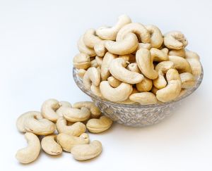 W240 Whole Cashew Nuts