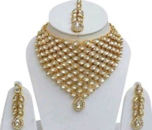 Golden Bridal Kundan Necklace Set