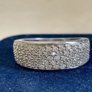 Diamond Dust Carpet Sparkling 925 Silver Zirconia Diamond Ring