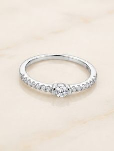 Graceful Solitaire Sterling Silver Zirconia Diamond Ring