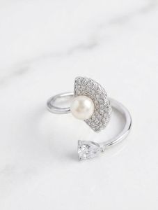 Pearl Fanfare Hallmarked 925 Sterling Silver Zirconia Ring
