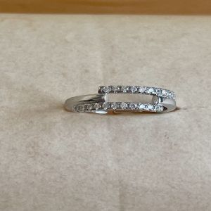 Stellar Bridge Elegant Zirconia Diamond Sterling Silver Ring