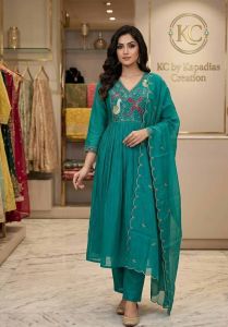 Premium Mul Chanderi Party Wear Kurta Set