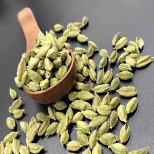 8mm Whole Green Cardamom