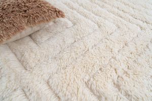 5x8 Feet Ivory Handmade Shaggy Rugs