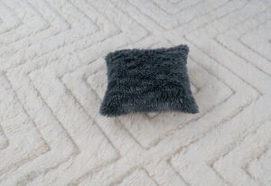 7.8x10 Feet Ivory Handmade Shaggy Rugs