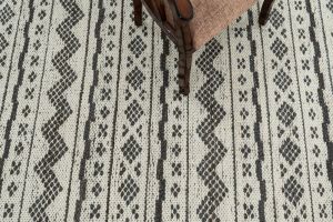 Ivory Green Jute Wool Rug