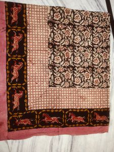 Hand Block Printed Cotton Bedsheet Set With Pillow Covers
