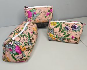 Ladies Quilted Printed Cotton Utility Pouch Set