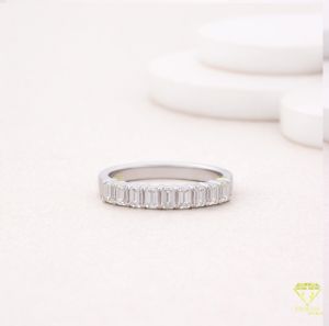 925 Sterling Silver Emerald Cut Moissanite Diamond Elegant Anniversary Band Ring