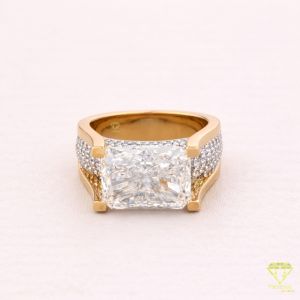 925 Sterling Silver Moissanite Diamond Polished Band Anniversary Ring