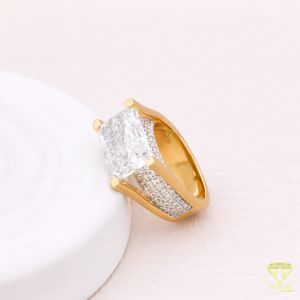 925 Sterling Silver Moissanite Diamond Polished Band Anniversary Ring