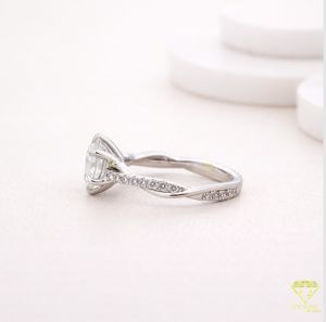 925 Sterling Silver Moissanite Diamond Glamorous Engagement Ring