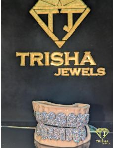 925 Sterling Silver VVS Moissanite Diamond Iced Out Teeth Caps Grillz