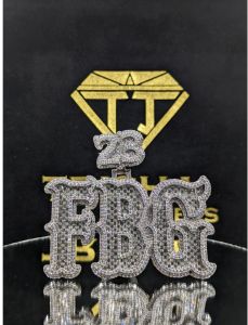 925 Sterling Silver VVS Moissanite Diamond Hip Hop Statement Jewelry Pendant