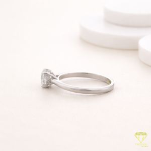 925 Sterling Silver Timeless Round Moissanite Diamond Ring