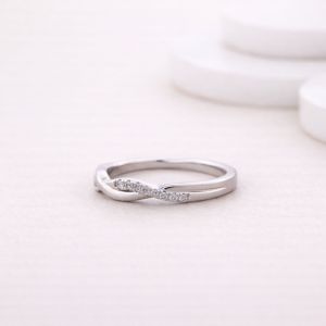 925 Sterling Silver VVS Moissanite Diamond Trendy Infinity Ring