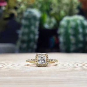 Classy 925 Silver Princess Cut VVS Moissanite Engagement Ring
