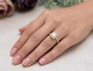 Classy 925 Silver Princess Cut VVS Moissanite Engagement Ring