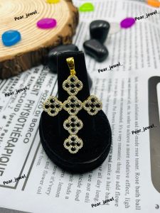 Iced Out Cross 925 Sterling Silver VVS Moissanite Diamond Pendant