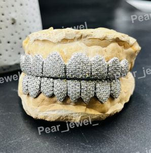 Phantom Iced Out VVS Moissanite 925 Silver Teeth Grillz