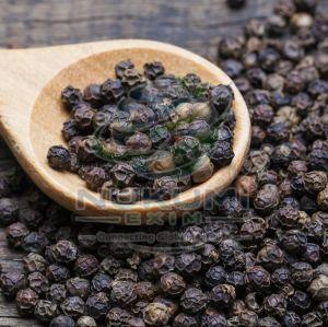 Dried Whole Black Pepper