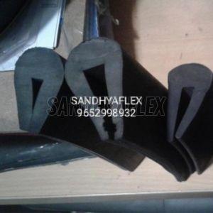 8mm Gap Vibrating Screen Rubber Beading
