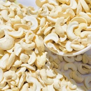 Large Split Cashewnut
