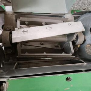 D2 4 Blade Chaff Cutter Machine