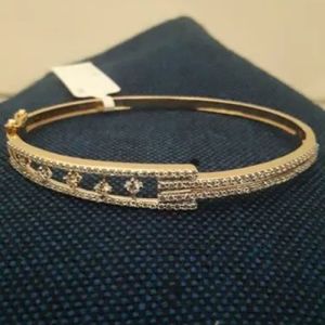 Attractive Diamond Bracelet