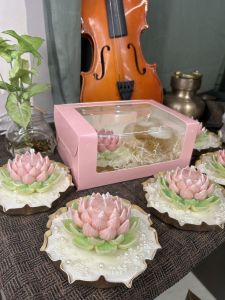Lotus Urli Soy Candle