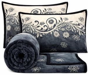 Flannel Blanket Cum Warm Bedsheet Set With 2 Pillow Covers