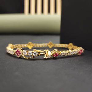 Exclusive Round Cut Diamond Bracelet