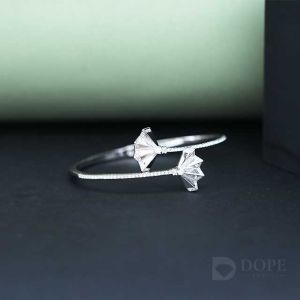 Classic Stiff Diamond Bracelet