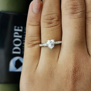 Elegant Heart Shape Moissanite Diamond Ring