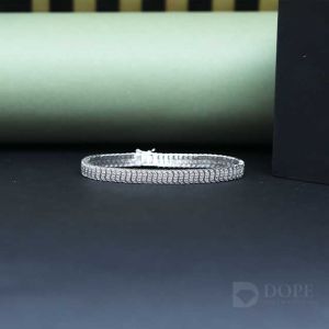 Minimalist Round Cut Diamond Bracelet
