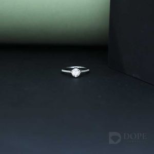 Sparking Solitaire Round Diamond Ring