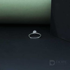 Sparking Solitaire Round Diamond Ring