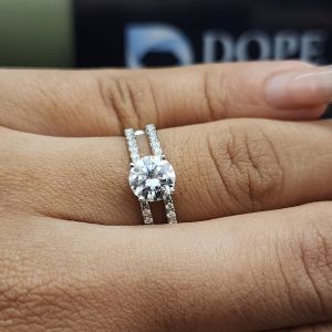 Solitaire Oval Shape Anniversary Ring