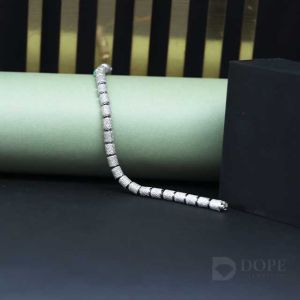 Unique Round Cut Diamond Bracelet